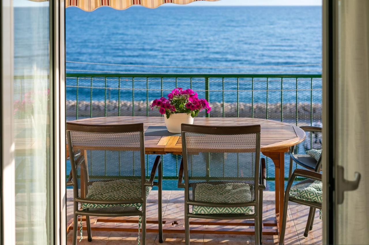 Apartment By The Sea Podgora Buitenkant foto